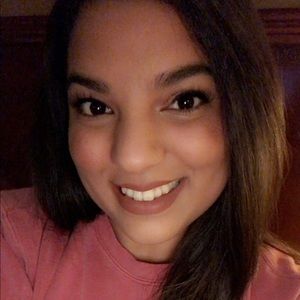 Meet your Posher, Nichole